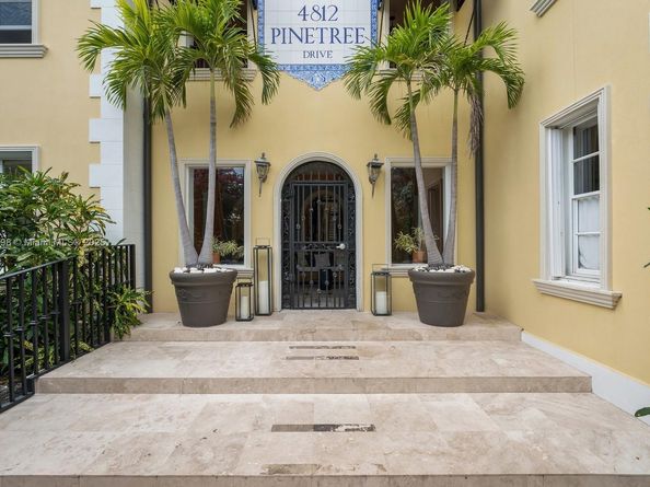 4812 Pine Tree Dr 206, Miami Beach FL 33140