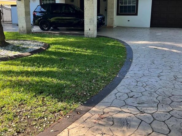 6284 SW 26th St, Miami FL 33155