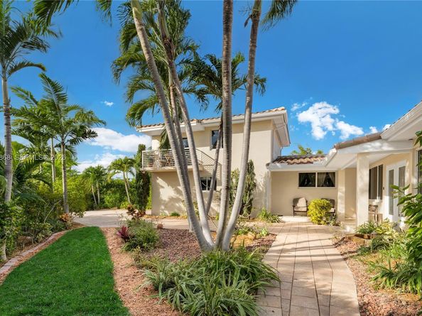 1155 S Biscayne Point Rd, Miami Beach FL 33141