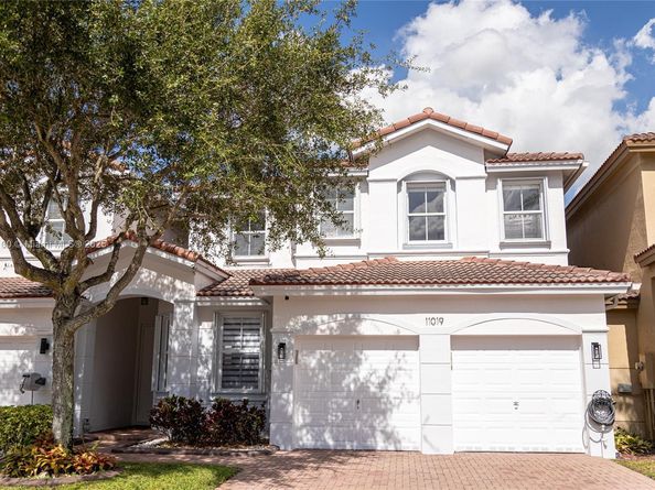 Undisclosed Address #A11911100, Doral FL 33178