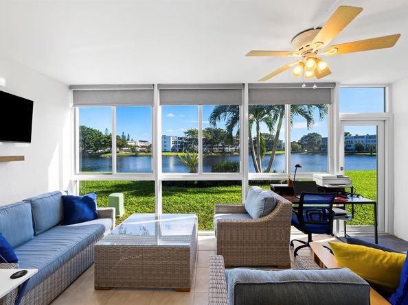 1111 Cambridge E, Deerfield Beach FL 33442