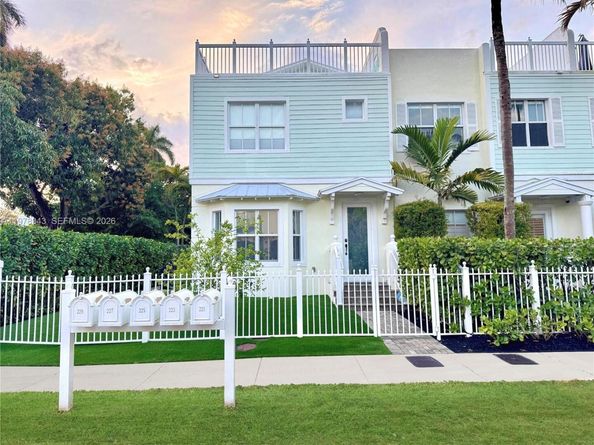 229 SW 9th Ave, Fort Lauderdale FL 33312