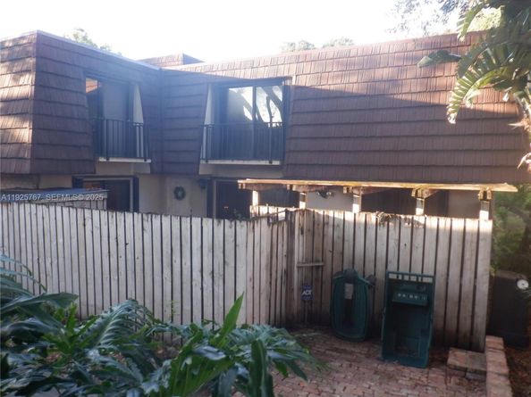 211 2nd Ln, Palm Beach Gardens FL 33418