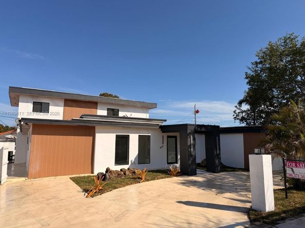 935 SW 72nd Ave, Miami FL 33144
