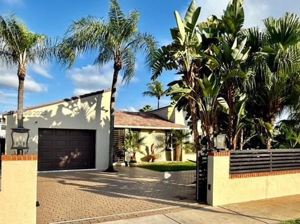 2725 SW 102nd Ave, Miami FL 33165