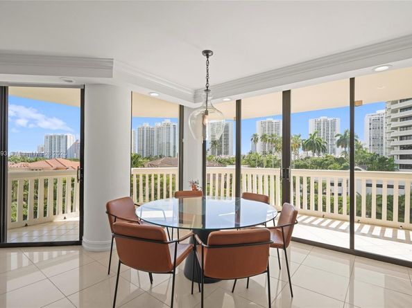 1000 W Island Blvd 504, Aventura FL 33160