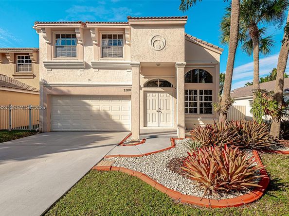 2188 NW 158th Ave, Pembroke Pines FL 33028