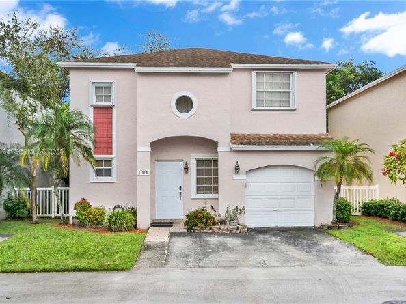 11910 NW 12th St, Pembroke Pines FL 33026