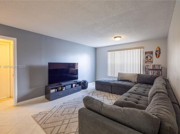 428 NW 70th Ave 137, Plantation FL 33317