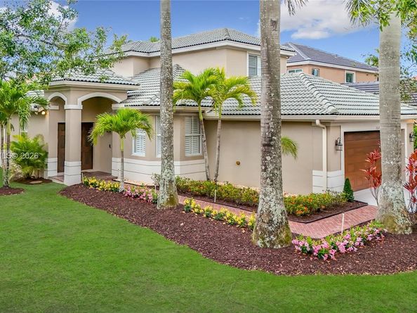 1668 Winterberry Ln, Weston FL 33327