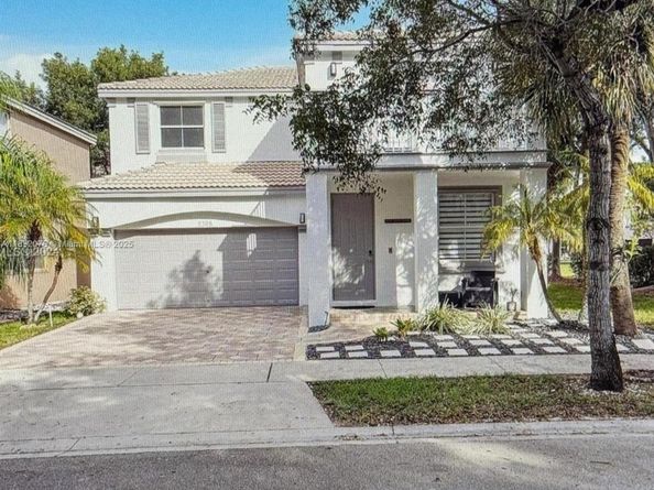 5395 SW 155th Way, Miramar FL 33027