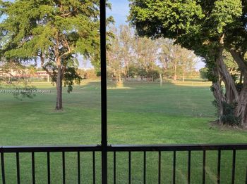 9520 S Hollybrook Lake Dr