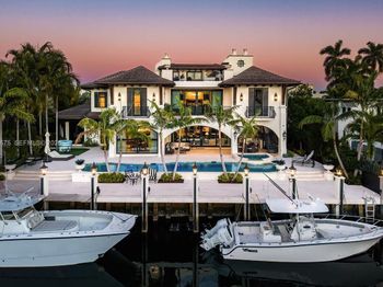 633 Isle Of Palms Dr