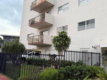 7150 N Indian Creek Dr