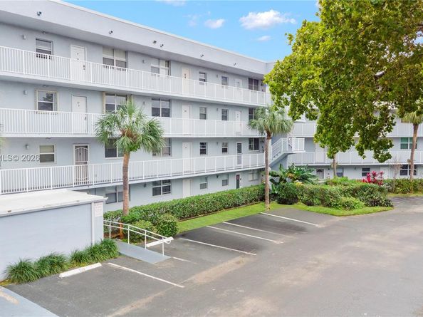 117 Royal Park Dr 3H, Oakland Park FL 33309