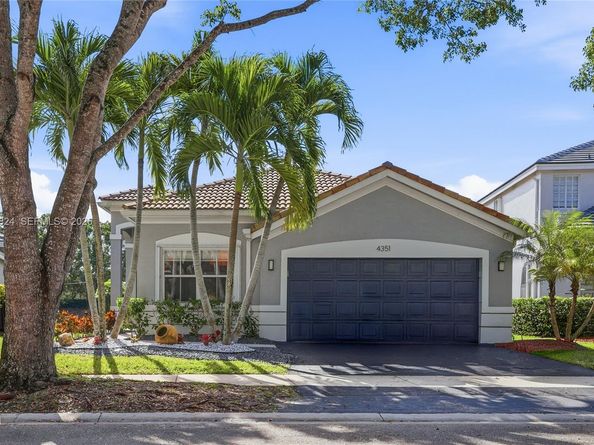 4351 Foxtail Ln, Weston FL 33331