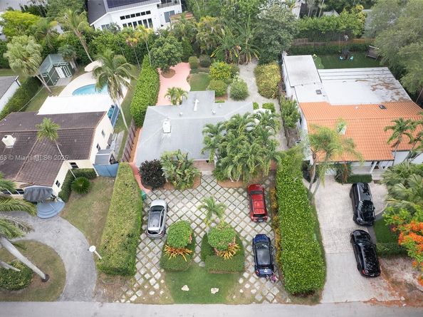 4245 Braganza Ave, Miami FL 33133