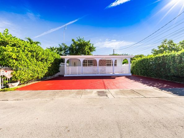 1937 SW 57th Ct, Miami FL 33155