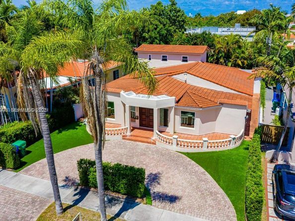 1365 SW 18th St, Miami FL 33145