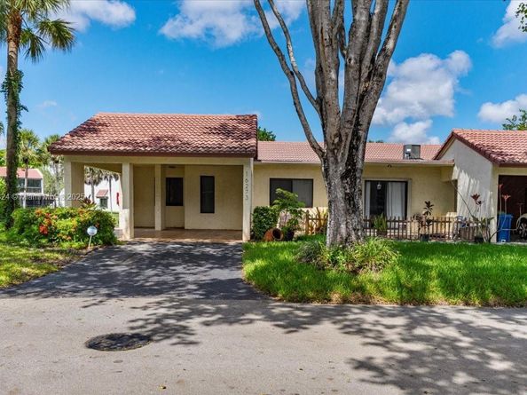 16273 Laurel Dr 7, Weston FL 33326