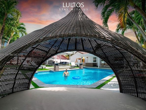 3500 SW 111th Ave, Miami FL 33165