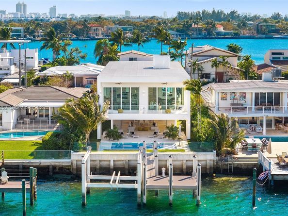 1161 Stillwater Dr, Miami Beach FL 33141