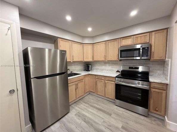 19001 NE 14th Ave 144, Miami FL 33179