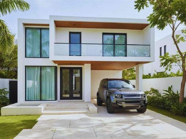 3637 Frow Ave, Miami FL 33133