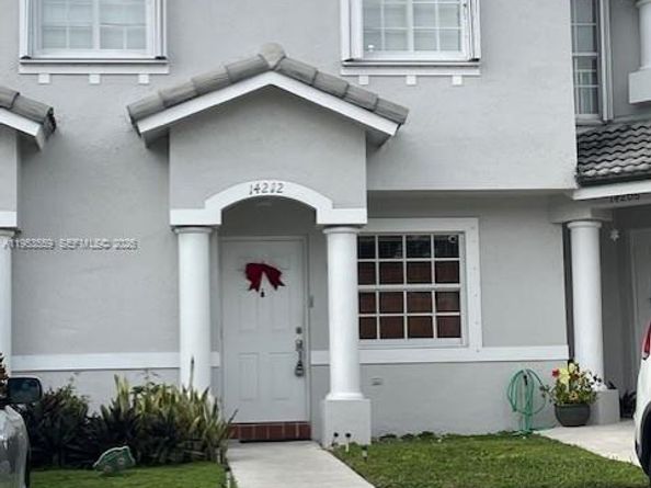 14212 SW 121st Pl 6, Miami FL 33186
