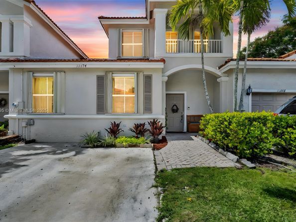 13174 NW 9th Ct, Pembroke Pines FL 33028