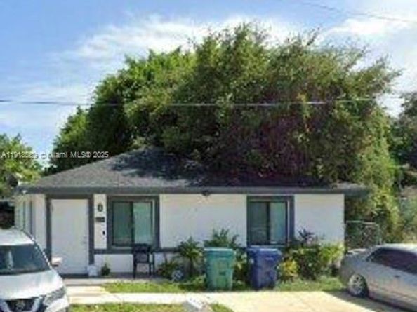 2130 NW 46th St, Miami FL 33142