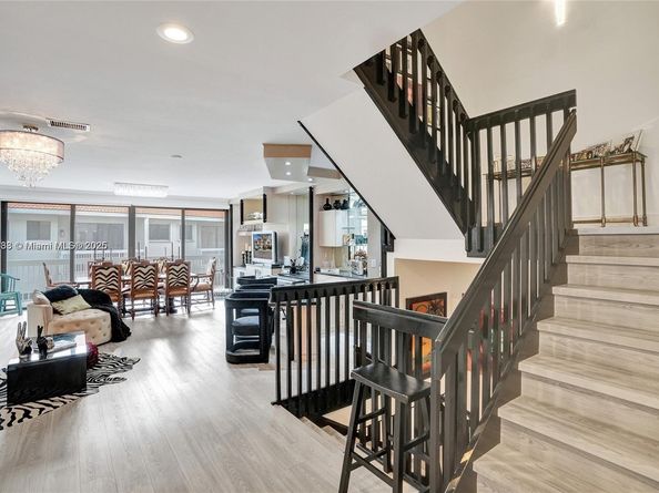 21388 Marina Cove Cir 13G, Aventura FL 33180