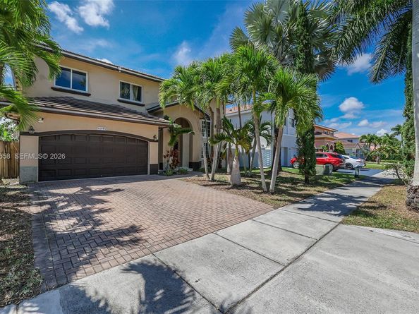 14606 SW 158th Pl, Miami FL 33196