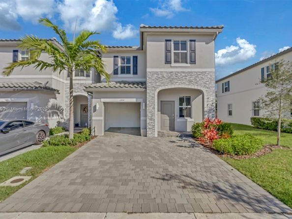 11851 NW 46th St, Coral Springs FL 33076