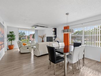 9481 Sunrise Lakes Blvd