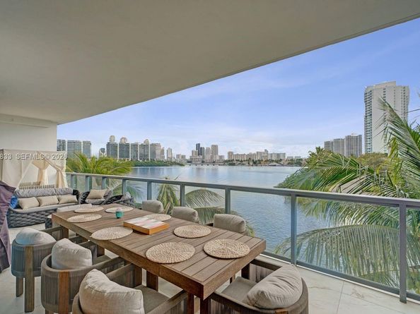 3300 NE 188th St 210, Aventura FL 33180