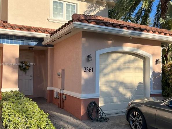 2361 SE 5th St, Pompano Beach FL 33062