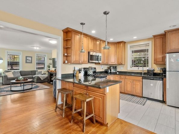 62 Redfield St 62, Boston MA 02122