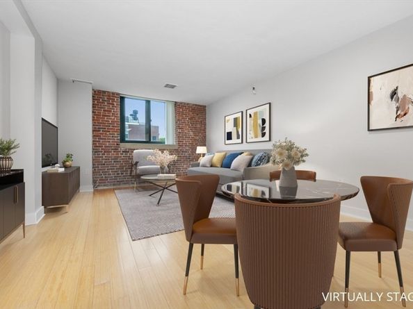 42 8th 2302, Boston MA 02129