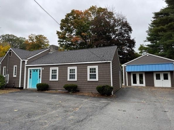 216 Boston Rd, Southborough MA 01772