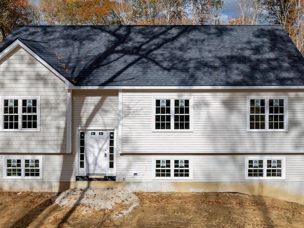 87 Vinton Road, Holland MA 01521