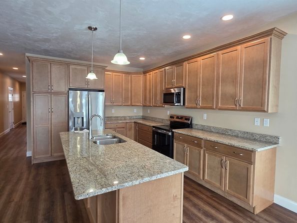 10 Fidelity Drive 5, Rutland MA 01543