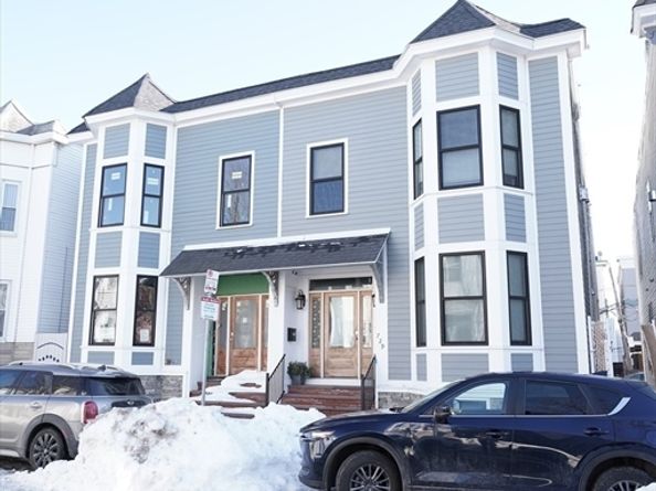 729-731 E 5th St, Boston MA 02127