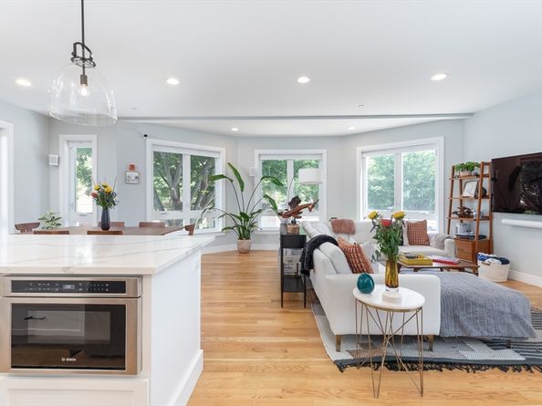 3305-3309 Washington St 201, Boston MA 02130