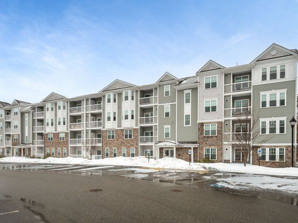 220 Martins Landing 411, North Reading MA 01864