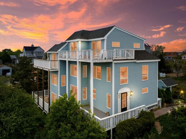 10 61st St 10, Newburyport MA 01950