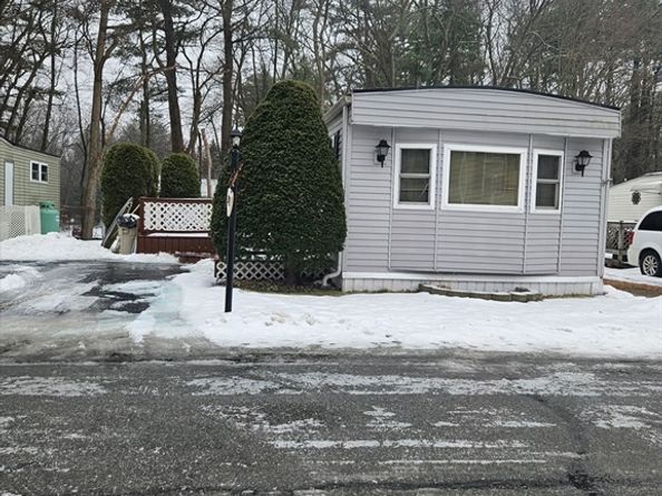 243 Mason Ave, Chelmsford MA 01824