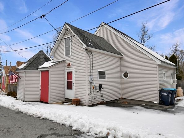 15 Myrtle Ave, Sterling MA 01564