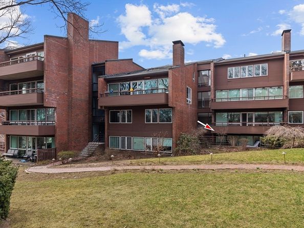 241 Perkins St D405, Boston MA 02130