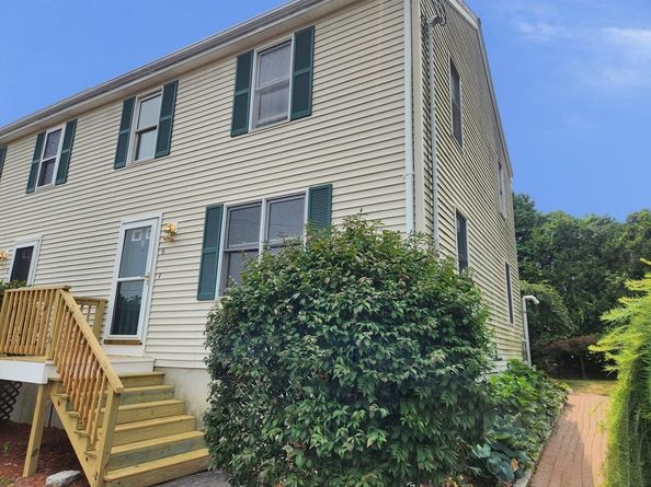 6 Correia Cir B, Milford MA 01757